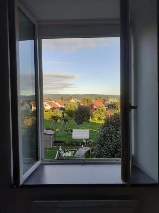 Frasne Logement Entier. Gite Les Brimbelles Exterior foto